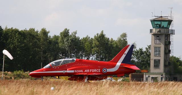 134 Red Arrows - RAF.JPG